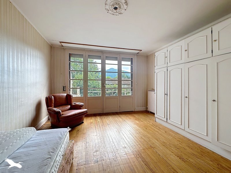 Vente Immeuble Chaum - 14 pièces -  548 m² - (31440)