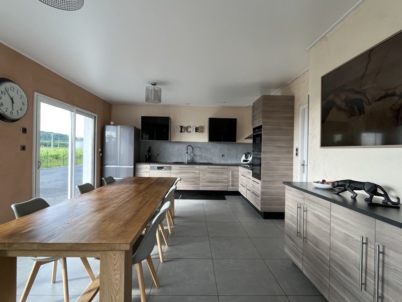 Vente Maison ST MAGNE DE CASTILLON - 6 pièces -189 m² - (33350)