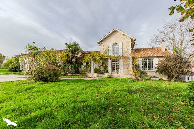 Vente Maison MONTCARET - 4 pièces -175 m² - (24230)