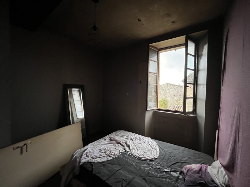 Vente Maison GENSAC - 3 pièces -85 m² - (33890)