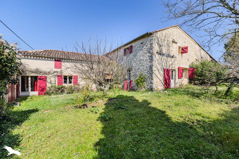 Vente Maison STE RADEGONDE - 7 pièces -251 m² - (33350)
