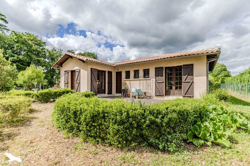 Maison Traditionnelle à Montcaret