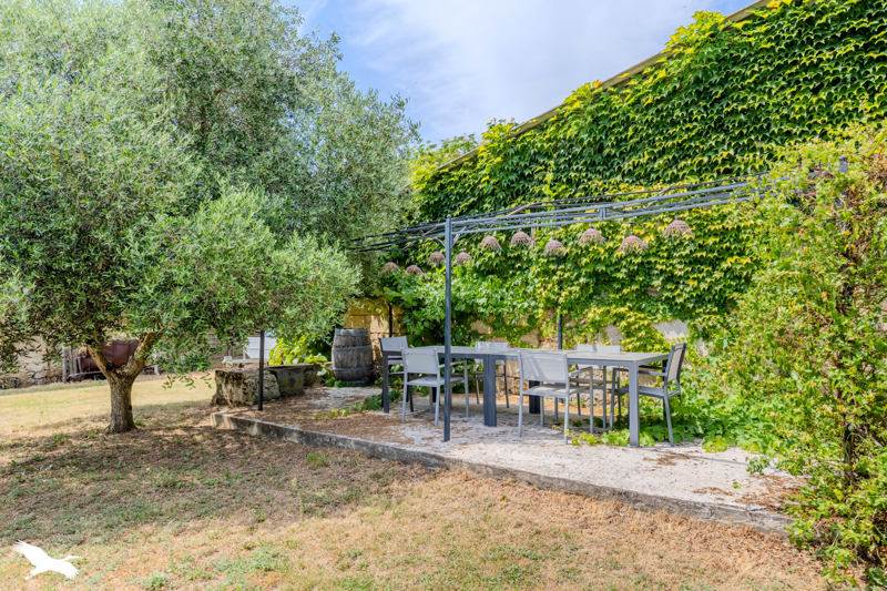 Vente Maison LES SALLES DE CASTILLON - 6 pièces -250 m² - (33350)