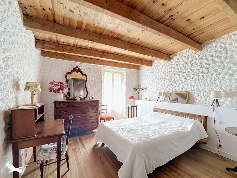 Vente Maison LES SALLES DE CASTILLON - 3 pièces -118 m² - (33350)