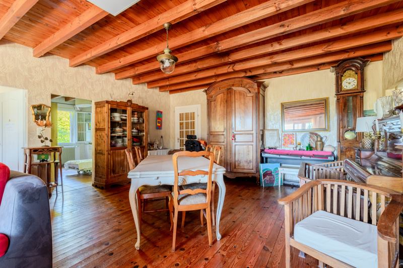 Vente Maison RUCH - 8 pièces -270 m² - (33350)