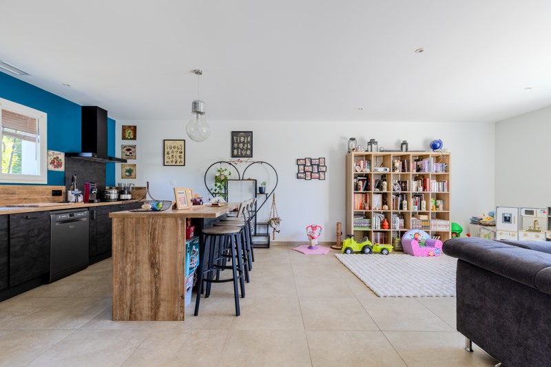 Vente Maison MOULIETS ET VILLEMARTIN - 4 pièces -91 m² - (33350)