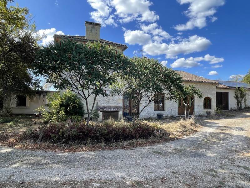 Vente Maison Montcaret - 9 pièces -255 m² - (24230)
