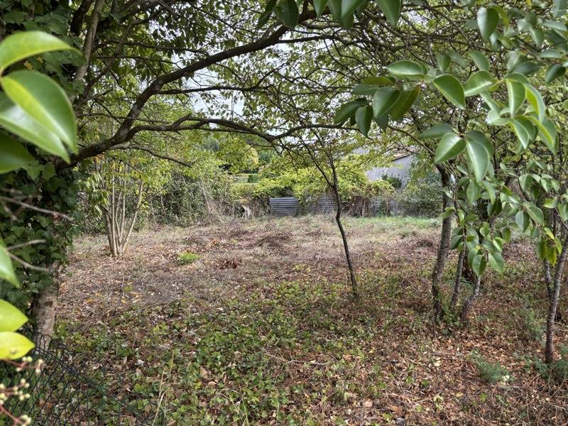 Terrain 1226 m² · à Gensac · 52 200 €