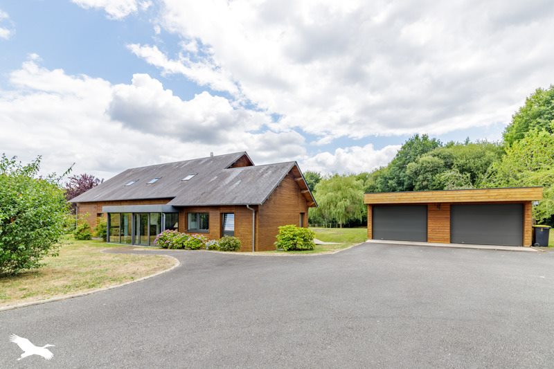 Vente Maison ST SULPICE LE GUERETOIS - 8 pièces -210 m² - (23000)