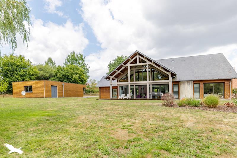Vente Maison ST SULPICE LE GUERETOIS - 8 pièces -210 m² - (23000)