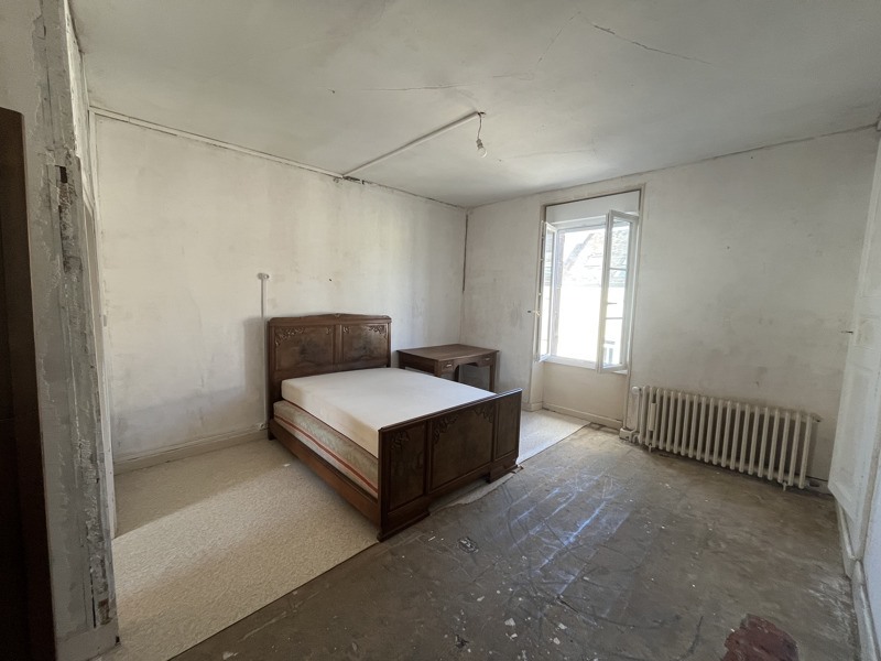 Vente Maison LAVAVEIX LES MINES - 11 pièces -255 m² - (23150)