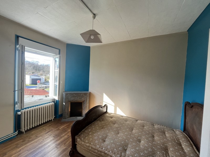 Vente Maison LAVAVEIX LES MINES - 11 pièces -255 m² - (23150)