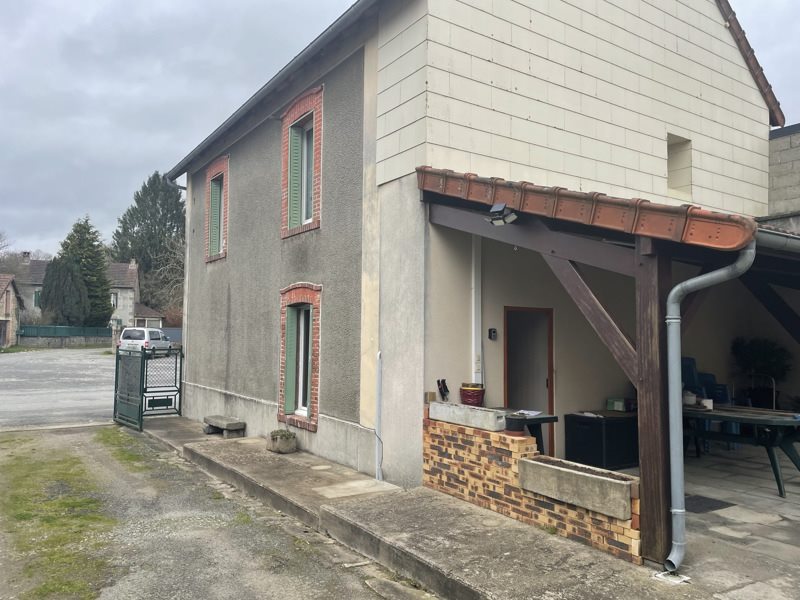Vente Maison AZAT CHATENET - 7 pièces -145 m² - (23210)