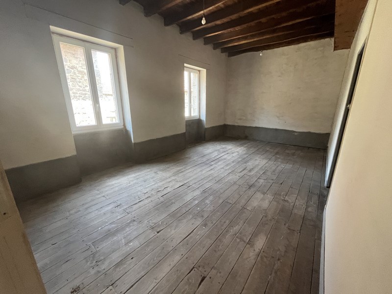 Vente Maison ST YRIEIX LES BOIS - 7 pièces -160 m² - (23150)