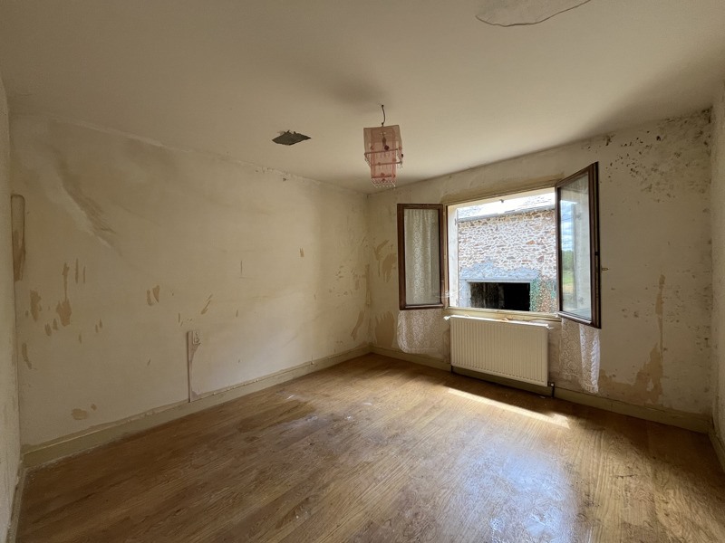 Vente Maison MONTAIGUT LE BLANC - 6 pièces -115 m² - (23320)