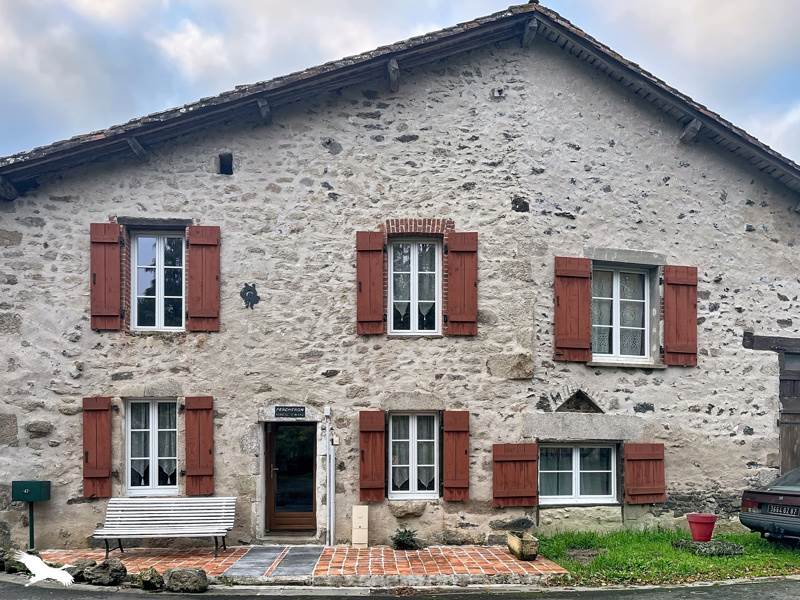 Vente Maison NOUIC - 6 pièces -155 m² - (87330)
