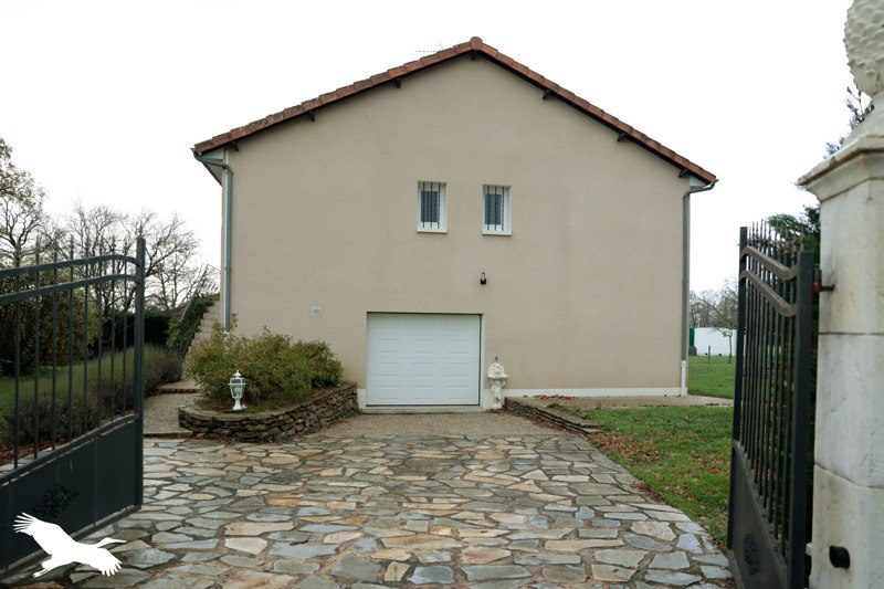 Vente Maison PEYRAT DE BELLAC - 6 pièces -120 m² - (87300)