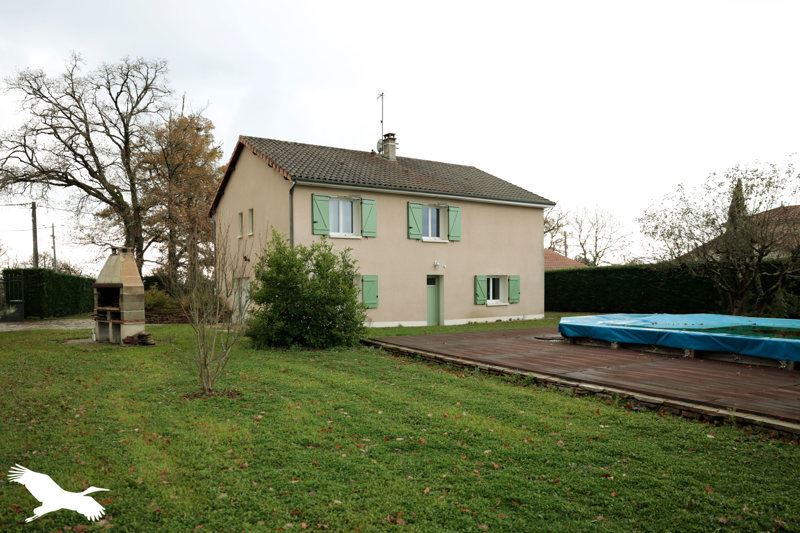 Vente Maison PEYRAT DE BELLAC - 6 pièces -120 m² - (87300)