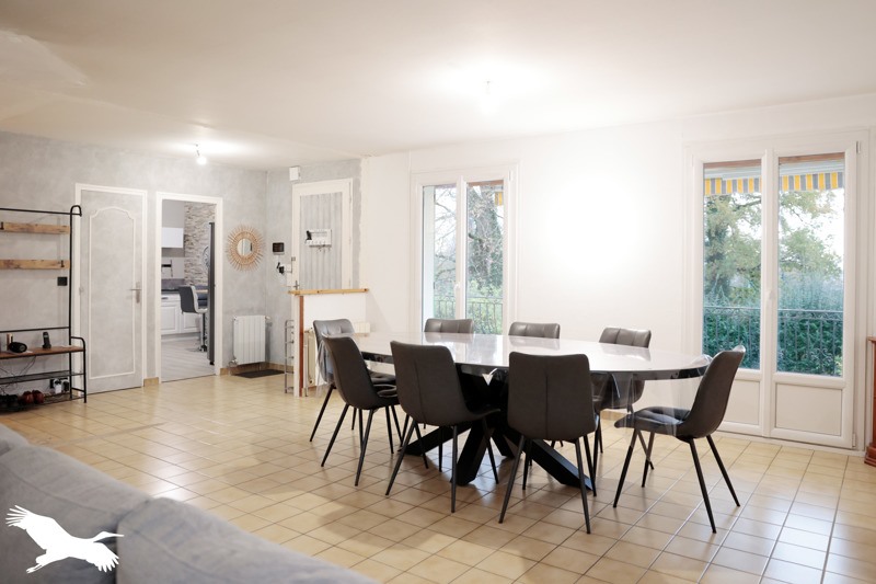 Vente Maison PEYRAT DE BELLAC - 6 pièces -120 m² - (87300)