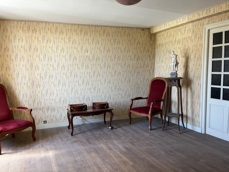 Vente Maison PEYRAT DE BELLAC - 9 pièces -179 m² - (87300)