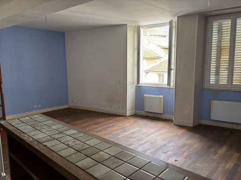 Vente Immeuble Bellac - -  200 m² - (87300)