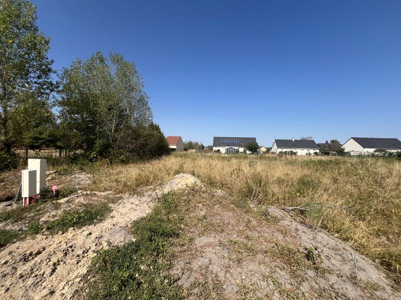 Terrain · à Pruniers-en-Sologne · 50 000 €