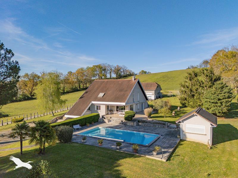 Vente Maison BAIGTS DE BEARN - 7 pièces -215 m² - (64300)