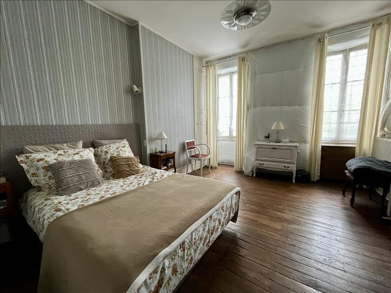 Vente Maison VIERZON - 5 pièces -120 m² - (18100)