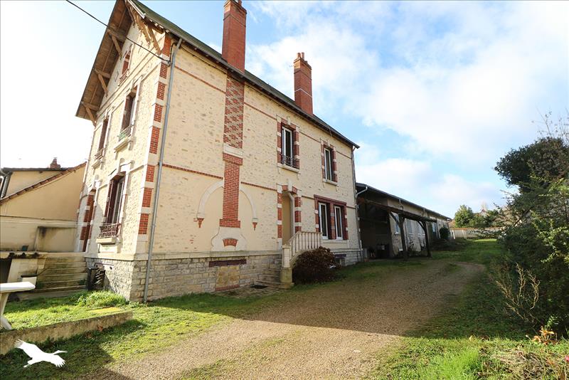 Vente Maison VIERZON - 10 pièces -282 m² - (18100)