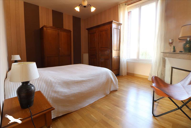 Vente Maison VIERZON - 10 pièces -282 m² - (18100)