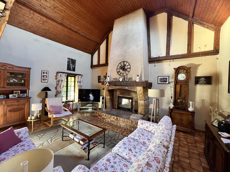 Vente Maison DAMPIERRE EN GRACAY - 5 pièces -177 m² - (18310)