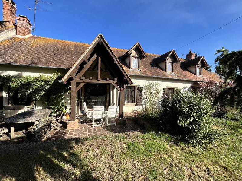 Vente Maison DAMPIERRE EN GRACAY - 5 pièces -177 m² - (18310)