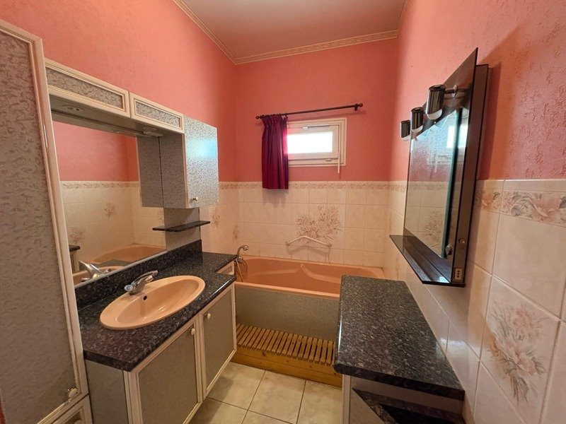 Vente Maison VIERZON - 5 pièces -112 m² - (18100)