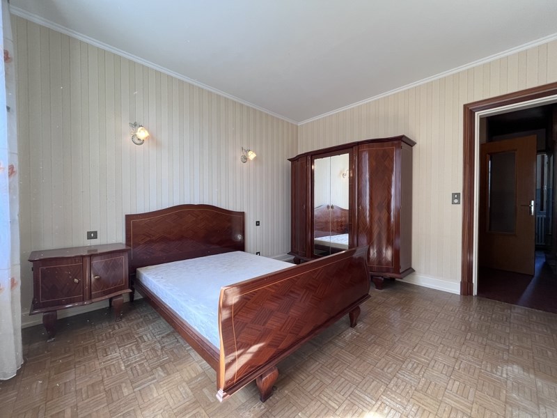 Vente Maison VIERZON - 6 pièces -177 m² - (18100)