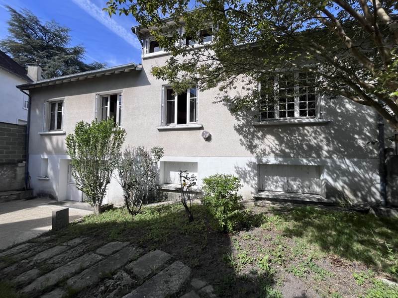 Vente Maison VIERZON - 6 pièces -177 m² - (18100)
