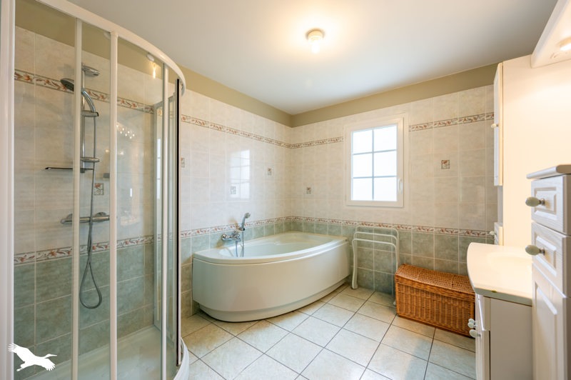 Vente Maison ST GEORGES SUR LA PREE - 7 pièces -196 m² - (18100)