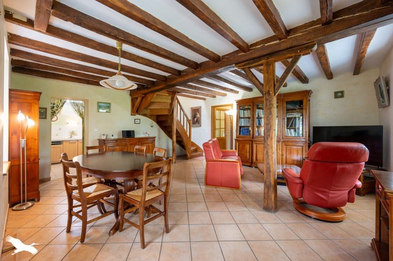Vente Maison ST GEORGES SUR LA PREE - 7 pièces -196 m² - (18100)