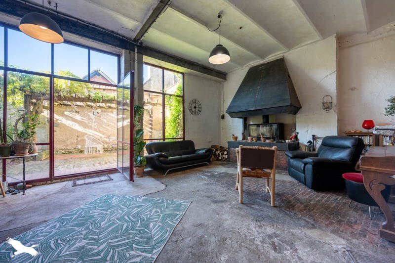 Vente Maison VIERZON - 7 pièces -219 m² - (18100)