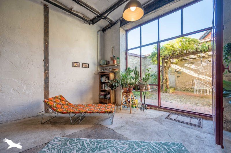 Vente Maison VIERZON - 7 pièces -219 m² - (18100)