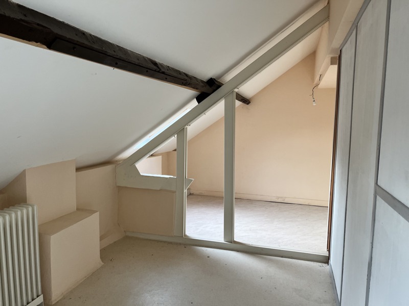 Vente Maison NEUVY SUR BARANGEON - 5 pièces -89 m² - (18330)