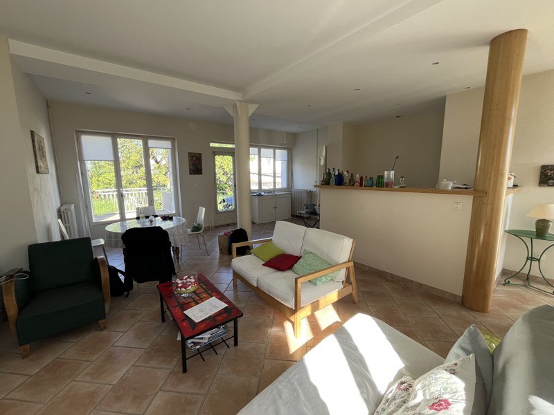 Vente Maison VIERZON - 5 pièces -125 m² - (18100)