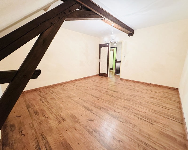 Vente Maison MEREAU - 7 pièces -183 m² - (18120)