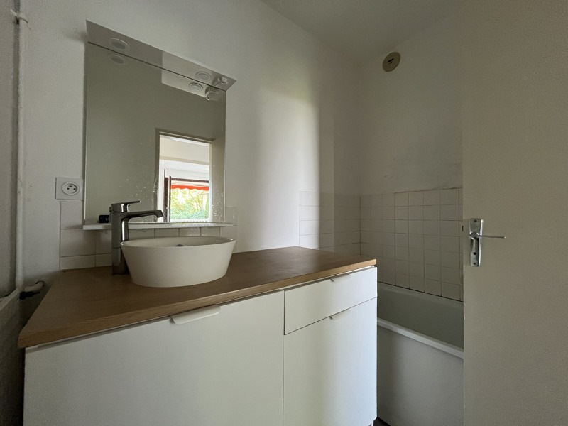 Vente Appartement VIERZON - 3 pièces -68 m² - (18100)