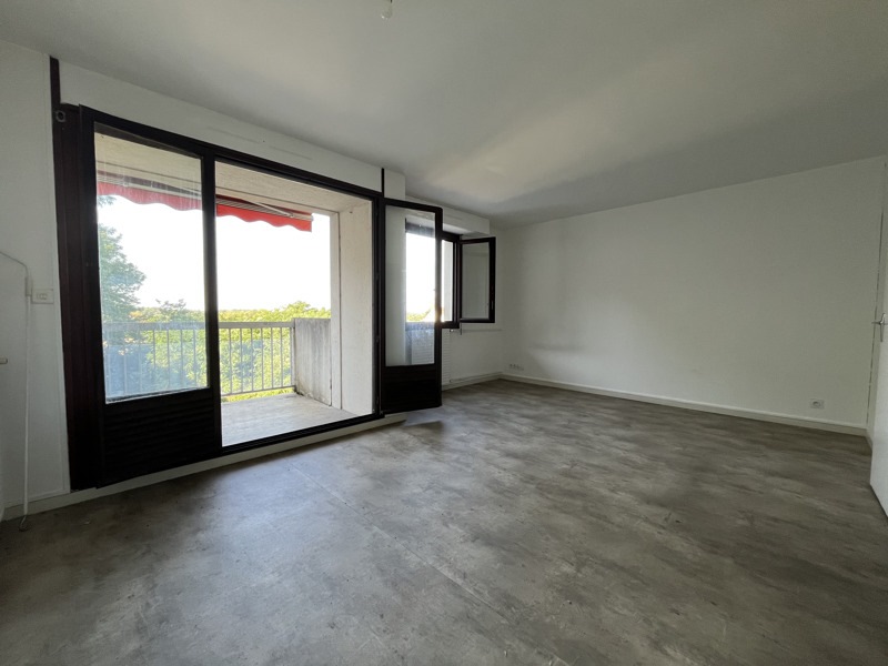Appartement 3 pièces 68 m² · à Vierzon · 68 m² · 50 000 €