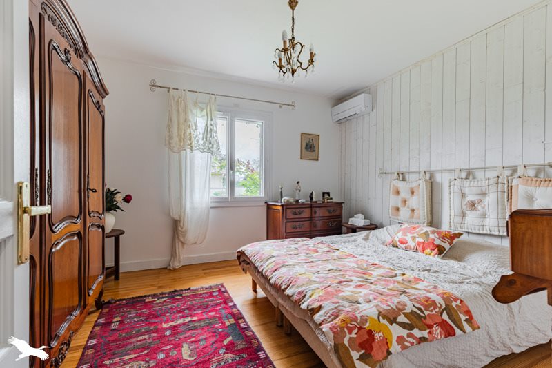 Vente Maison ST LOUBES - 6 pièces -165 m² - (33450)