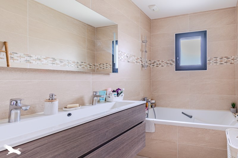 Vente Maison MONTUSSAN - 4 pièces -96 m² - (33450)