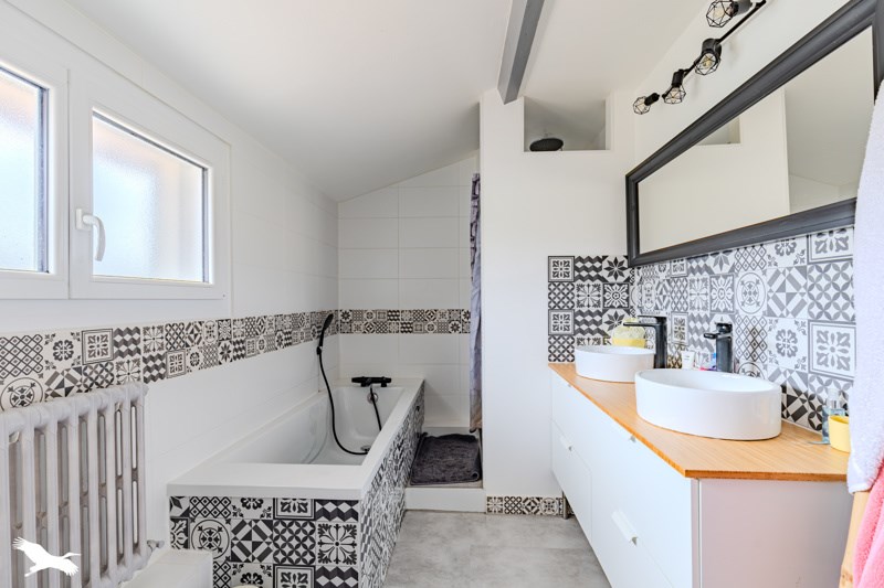 Vente Maison ST SULPICE ET CAMEYRAC - 5 pièces -126 m² - (33450)