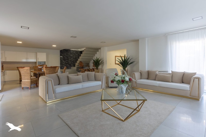 Vente Maison Izon - 6 pièces -203 m² - (33450)