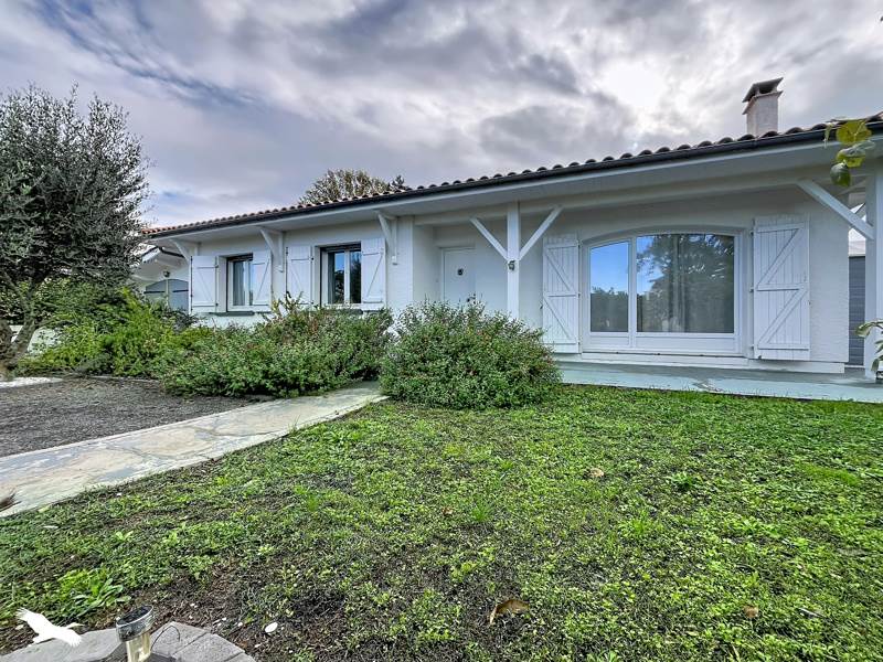 Vente Maison Saint-Loubès - 5 pièces -143 m² - (33450)