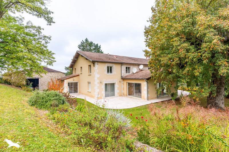 Vente Maison PARDAILLAN - 7 pièces -342 m² - (47120)